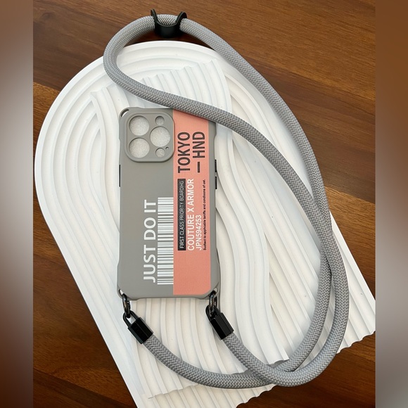 iPhone 13 Pro phone case with strap - Picture 2 of 3